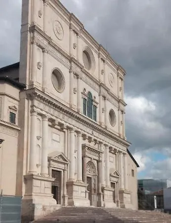 Palazzo Cappa-affitti Brevi Italia Guest house L'Aquila