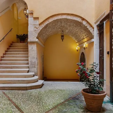 Palazzo Cappa-affitti Brevi Italia L'Aquila