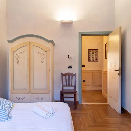 Palazzo Cappa-affitti Brevi Italia 게스트하우스 라킬라