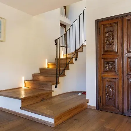 Palazzo Cappa-affitti Brevi Italia 3* 라킬라