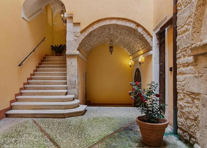 Palazzo Cappa-affitti Brevi Italia LʼAquila