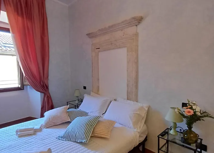 Palazzo Cappa-affitti Brevi Italia Gasthuis LʼAquila